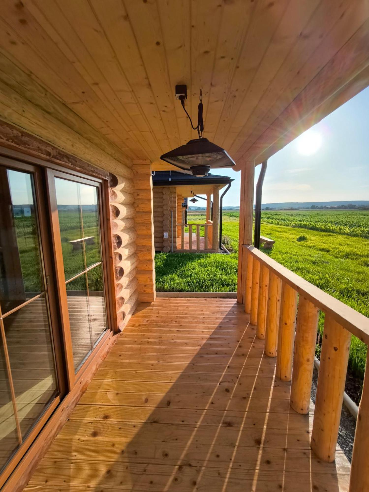 Drevenice Novolandia Lodge